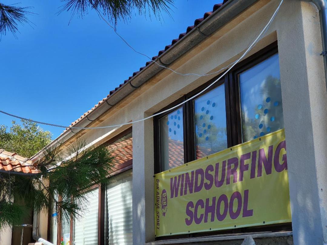 Mobilheim Andrea Wunderschoene Ferienwohnung Direkt Am Meer Jezera Esterno foto
