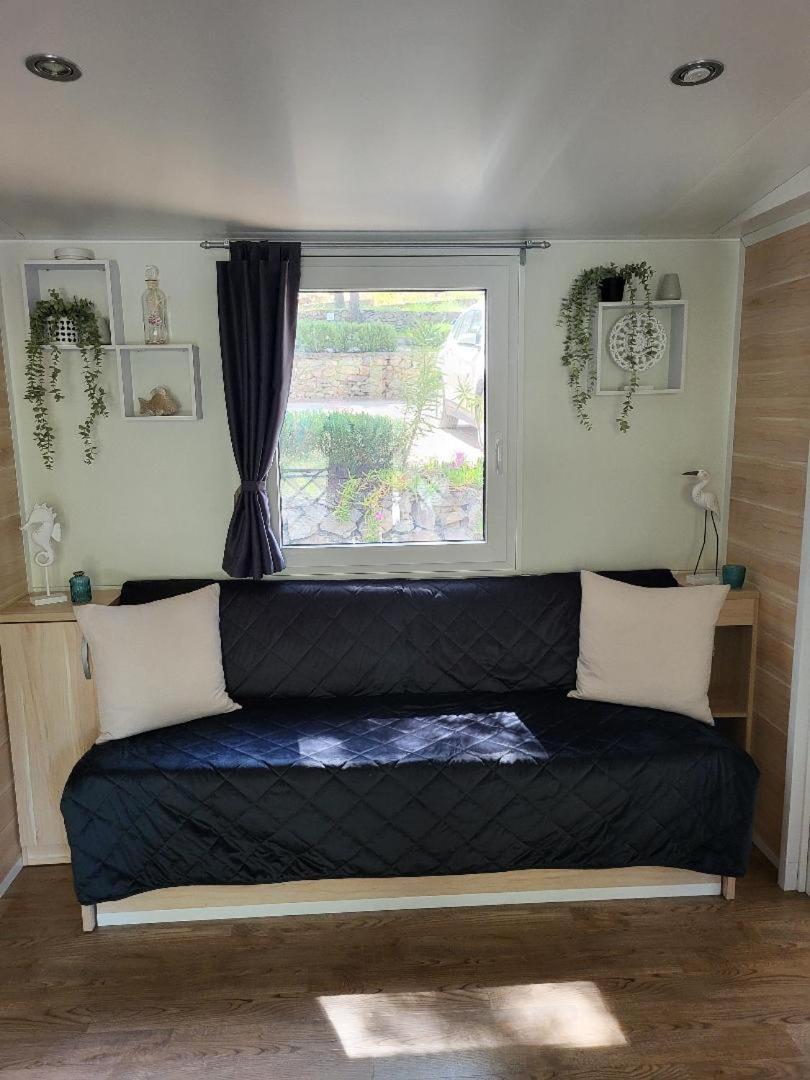 Mobilheim Andrea Wunderschoene Ferienwohnung Direkt Am Meer Jezera Esterno foto