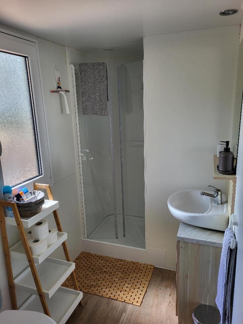 Mobilheim Andrea Wunderschoene Ferienwohnung Direkt Am Meer Jezera Esterno foto
