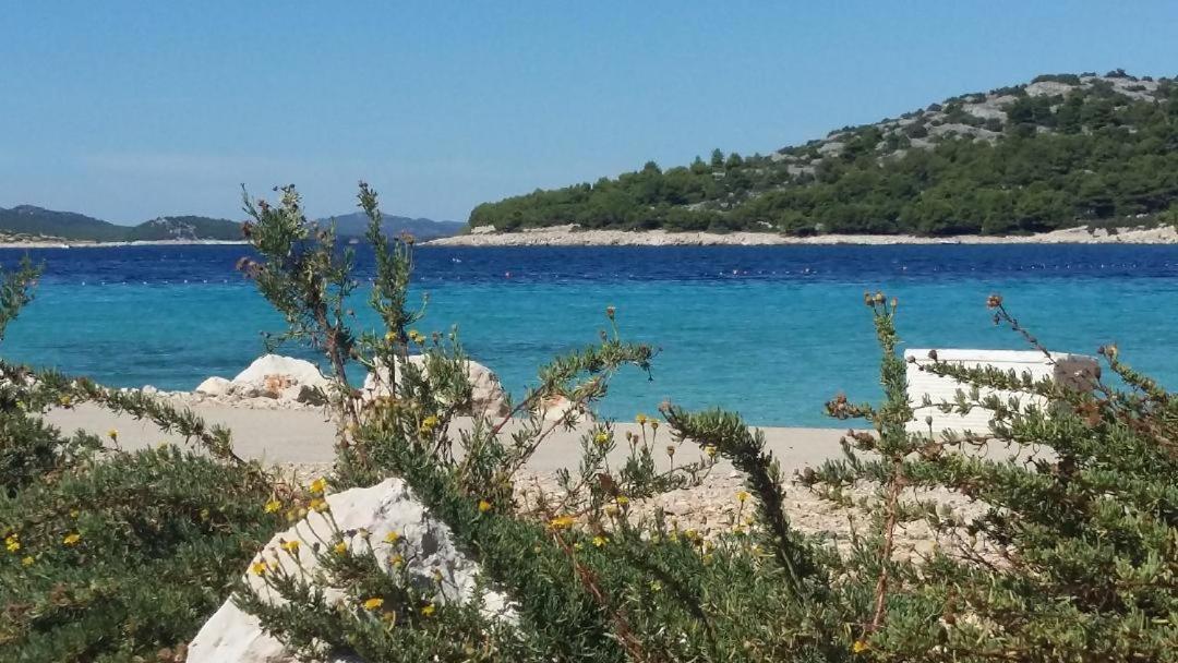 Mobilheim Andrea Wunderschoene Ferienwohnung Direkt Am Meer Jezera Esterno foto