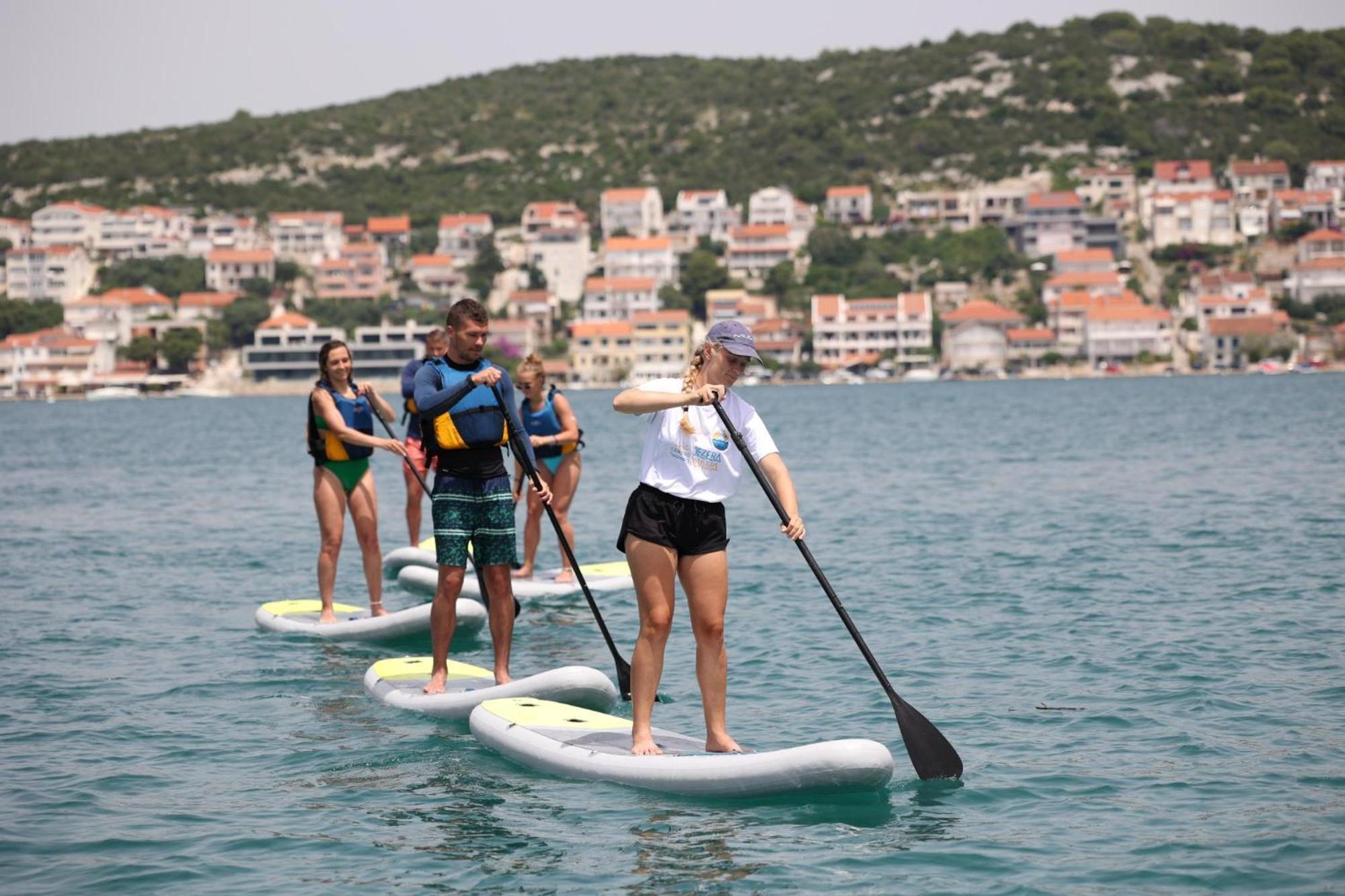 Mobilheim Andrea Wunderschoene Ferienwohnung Direkt Am Meer Jezera Esterno foto